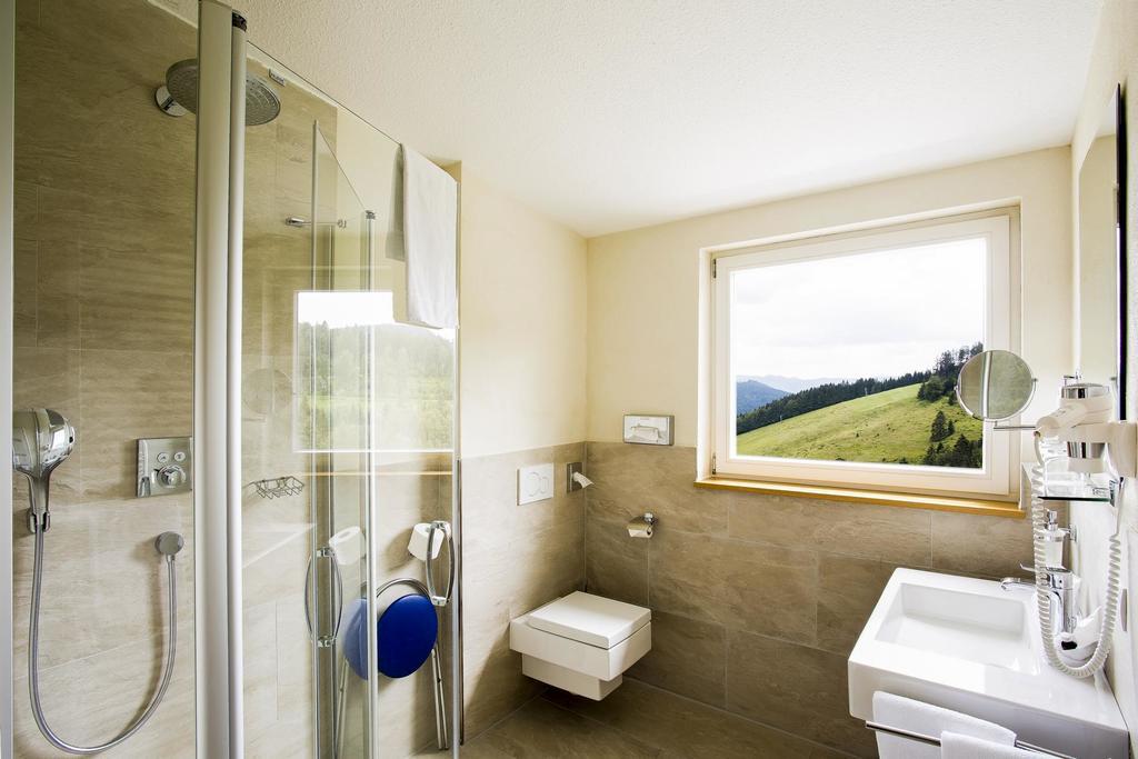 "Gutshof Lilienfein" - Medical Resort & Herbal Spa Im Suedschwarzwald Виден Экстерьер фото